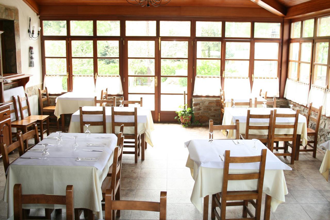 Hotel Valle Las Luinas Soto de Luina Bagian luar foto